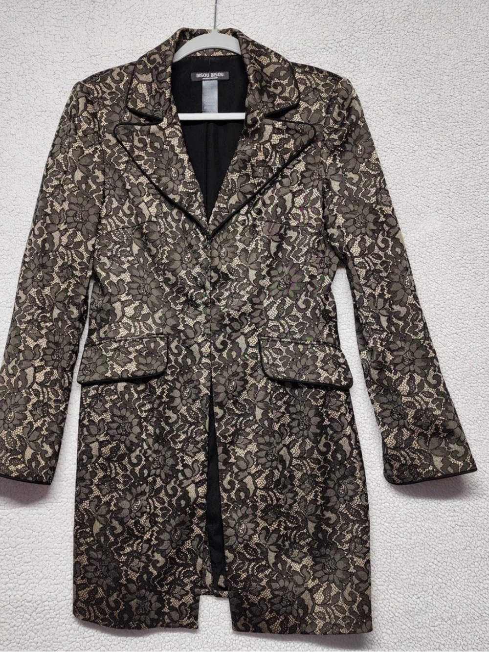 Bisou Bisou Michele Bohbot Lace Blazer/Coat Hook and Eye Closure, S